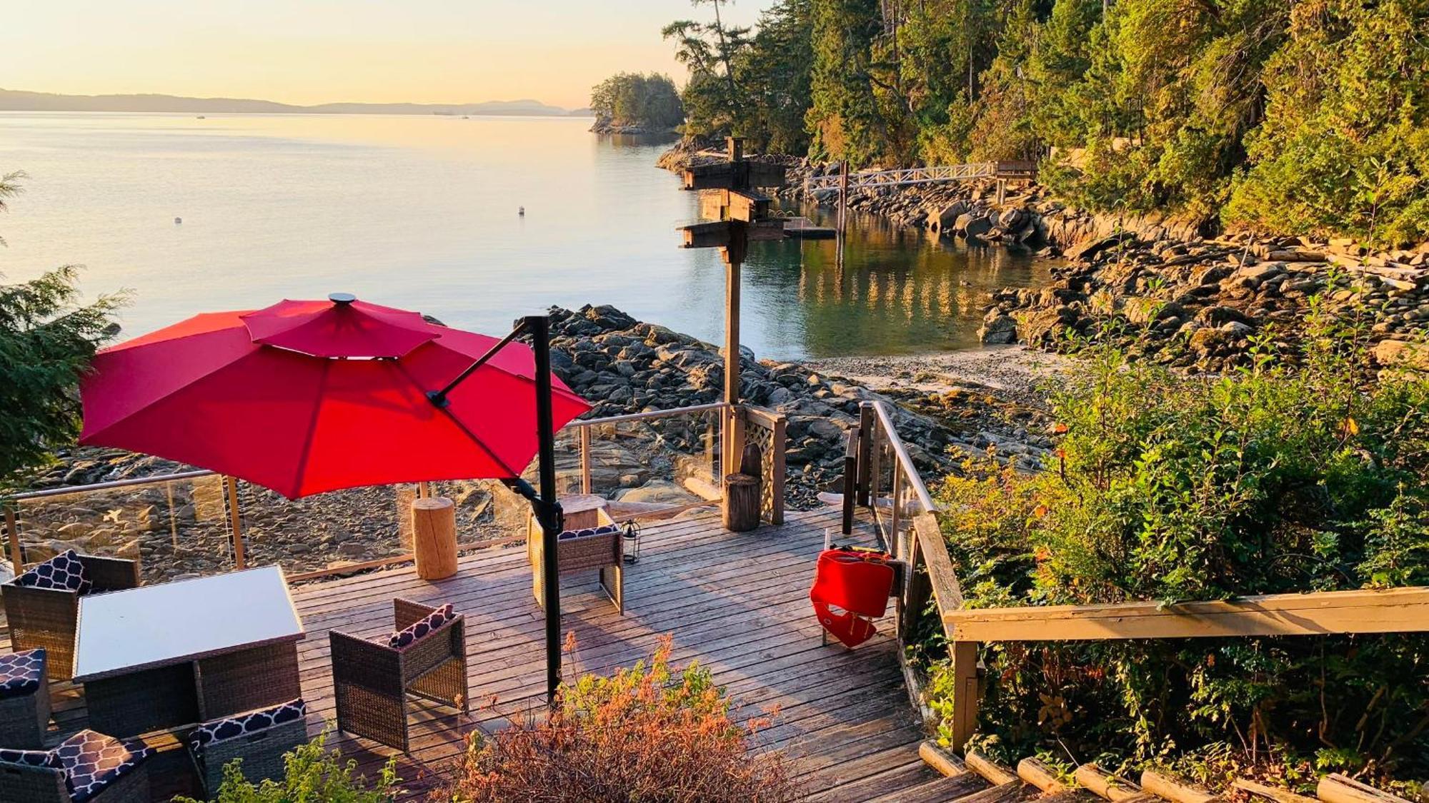 Sealavie Rare Peaceful & Hidden Gem Shore House Ladysmith Exterior photo
